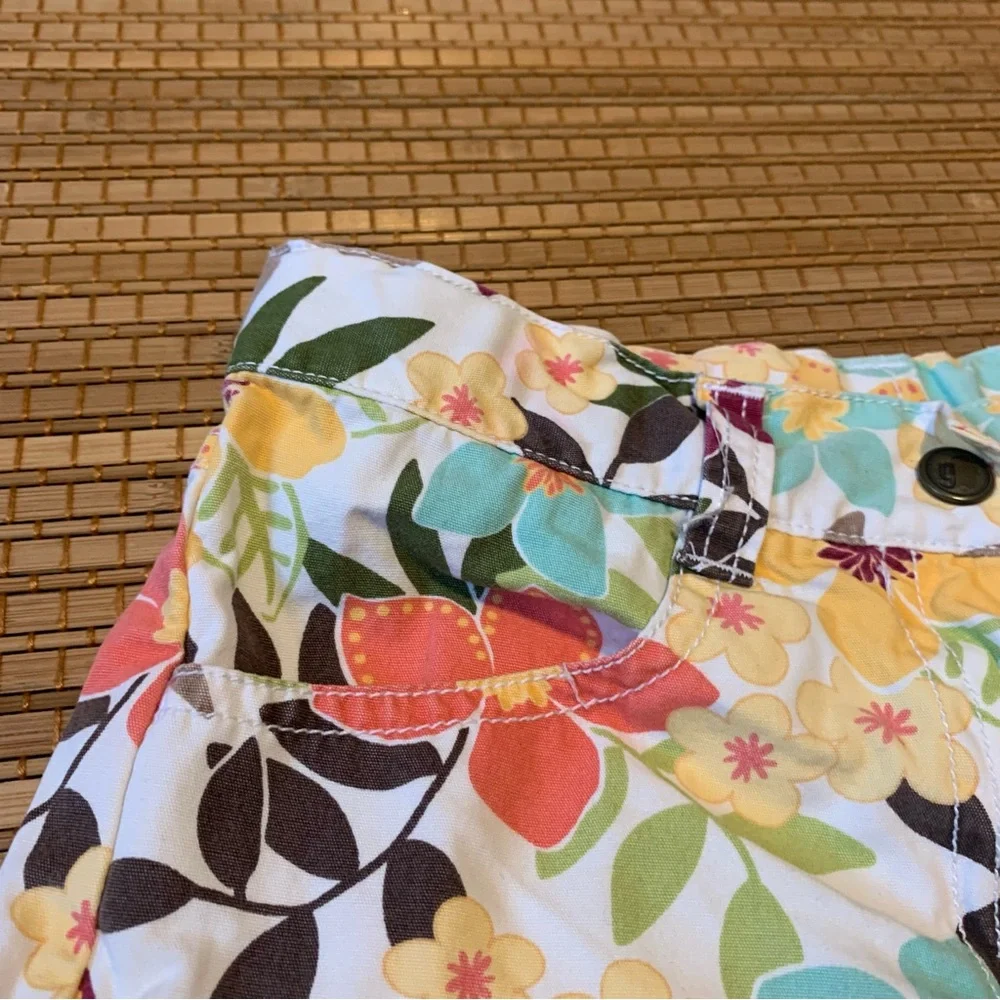 Gymboree floral shorts size 8